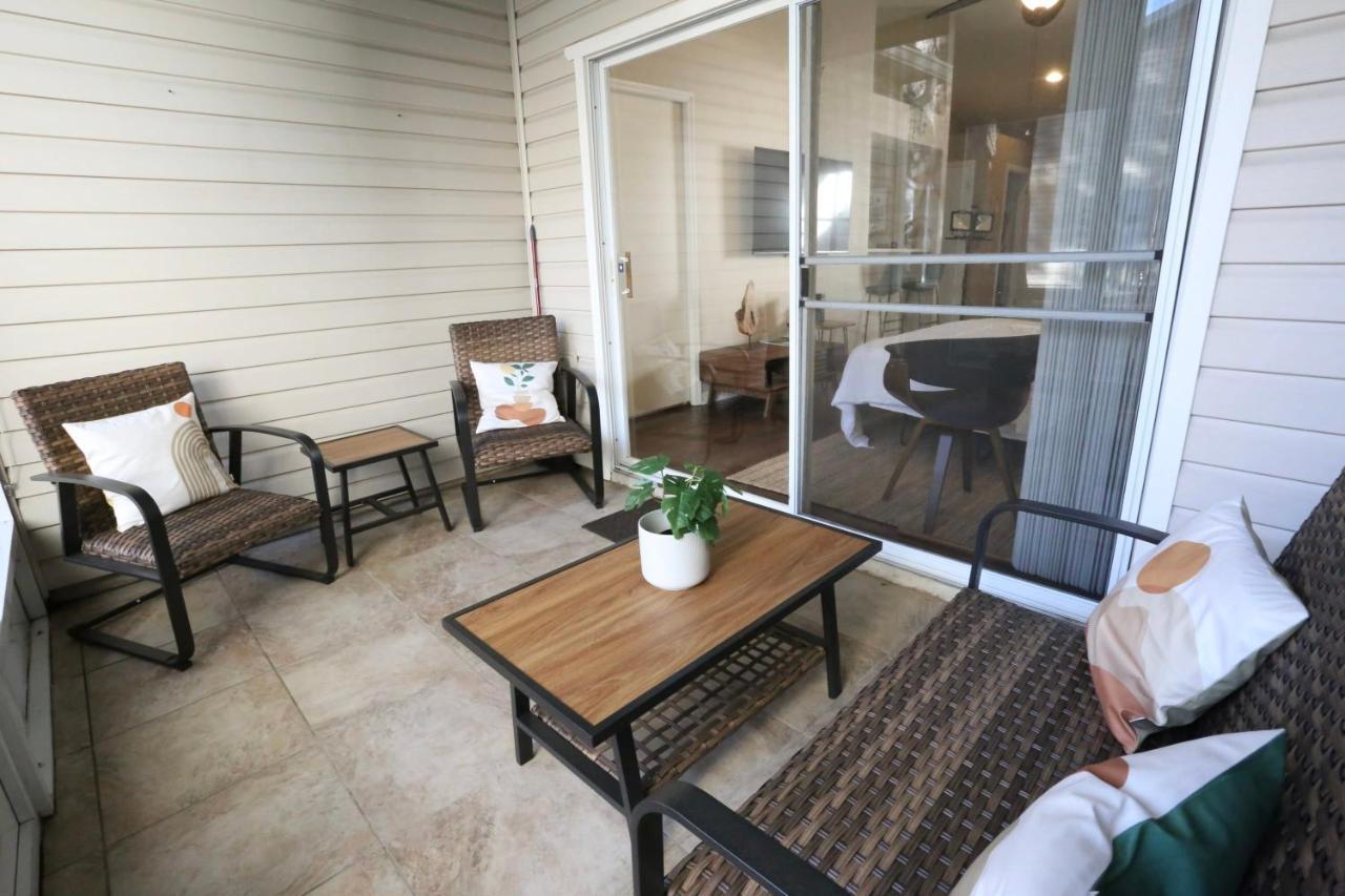 Nomad Retreat King Bed Boutique Condo W Garage Gainesville Exteriér fotografie